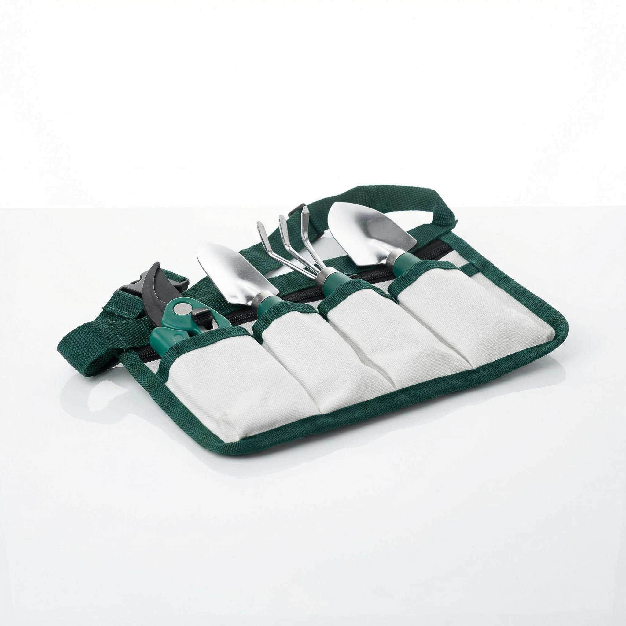 Gürtel mit Gartenwerkzeug